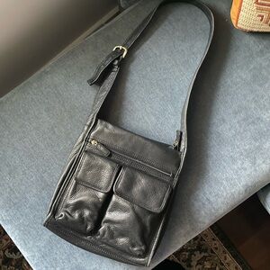 Vintage leather Fossil shoulder bag